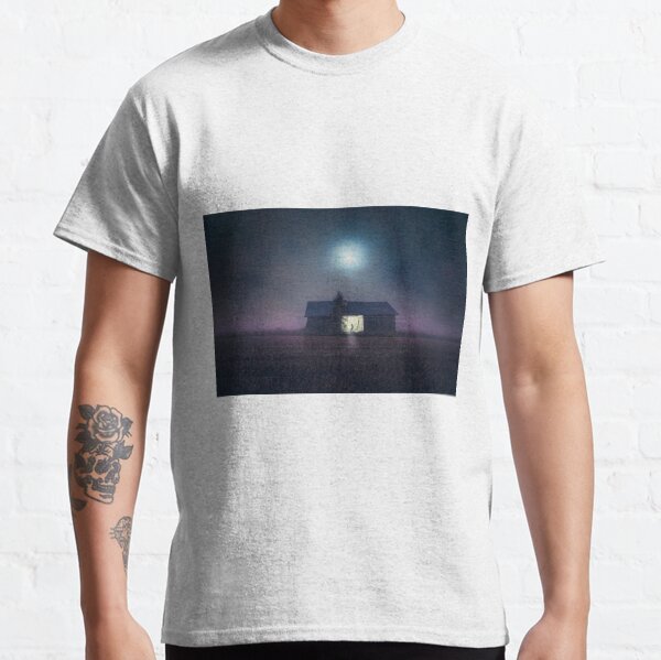 Does a full moon really change human behavior? Classic T-Shirt