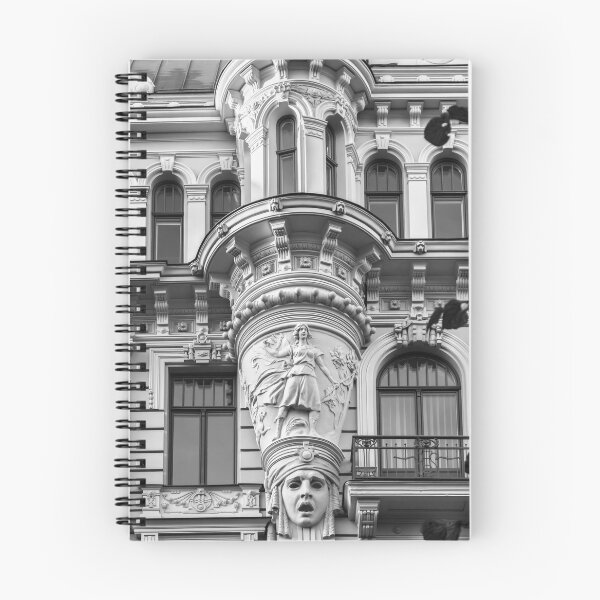 Artikelvorschau, Ein wunderschönes Gebäude im Jugendstil. entworfen und verkauft von DanRaizPhoto.