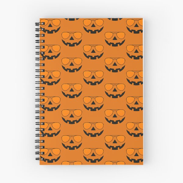 Aperçu de l'œuvre Motif de citrouille drôle de visage de Jack O Lantern, design amusant d'Halloween pour garçons et hommes créée et vendue par KamalaDesign.