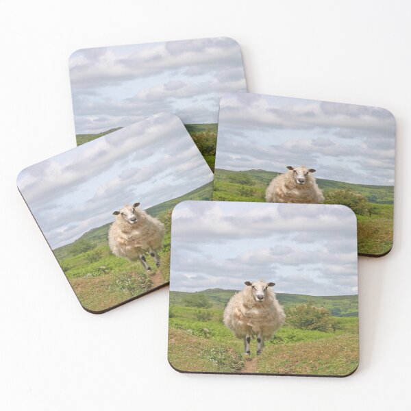 Aperçu de l'œuvre moutons sur Dartmoor créée et vendue par artsmeow.