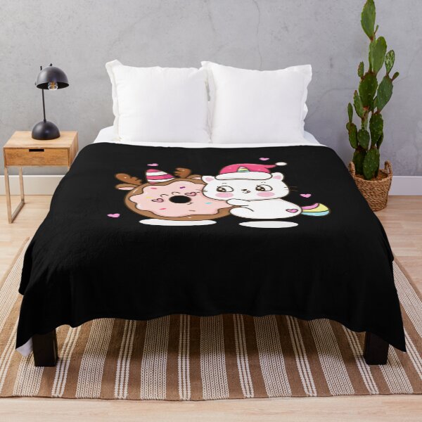 Artikelvorschau, Kawaii Weihnachtskatze Einhorn mit Weihnachtsmütze und Lichtern entworfen und verkauft von TalalosART.