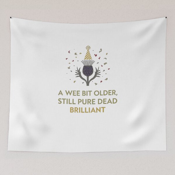 Artikelvorschau, Schottischer Geburtstag, reines, totes, brillantes Design | Schottland-Distel-Feiergeschenk | Wee Bit Older, lustiger schottischer Humor entworfen und verkauft von Loom on the Loch.