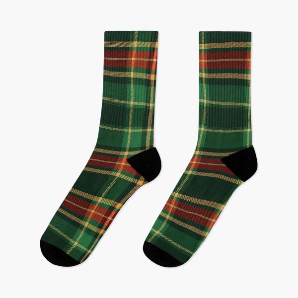Artikelvorschau, Rot Grün Gold Weihnachten Plaid Muster entworfen und verkauft von Prints and Lifestyle.