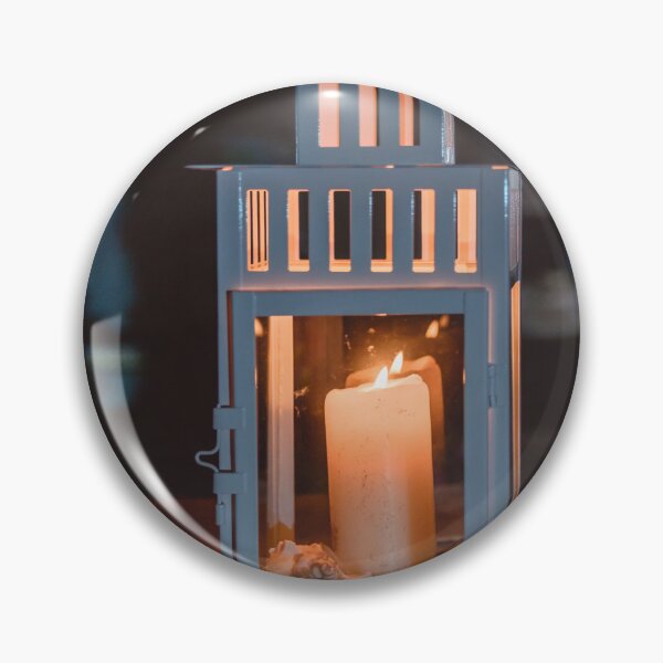 Artikelvorschau, Gemütliches Kerzenlicht in weißer Laterne – warmes Hygge-Wohndekor entworfen und verkauft von MDB_Shop.