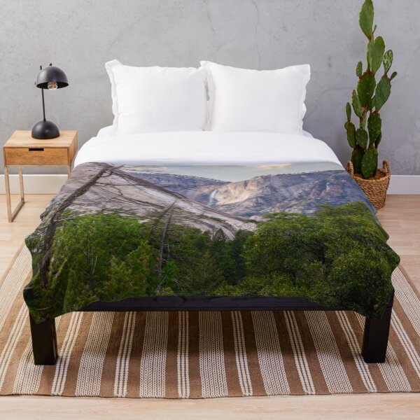 Artikelvorschau, Blick auf das Yosemite-Tal entworfen und verkauft von Imbeccable Images.