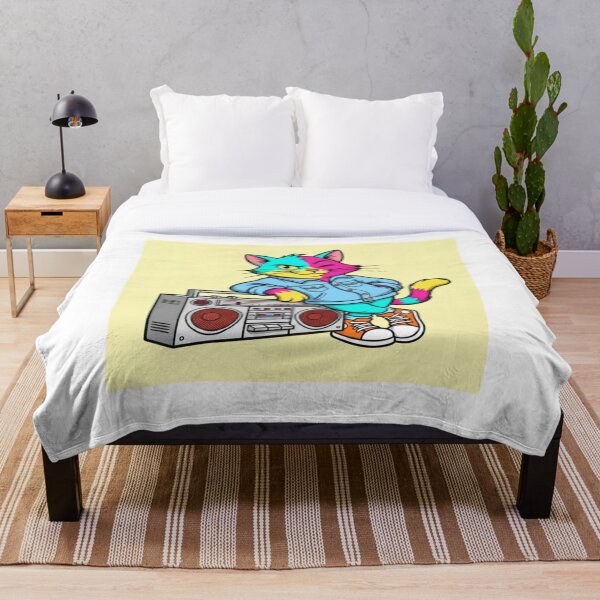 Artikelvorschau, Coole Hip-Hop-Katze – Retro-Cartoon-Katze der 90er mit Boombox – Funky Streetwear-Geschenkdesign für Katzenliebhaber entworfen und verkauft von MadeByACJ.