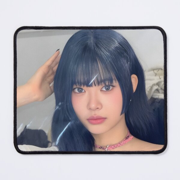 Artikelvorschau, LE SSERAFIM SPAGHETTI Eunchae Merch – Limitierte K‑Pop-Kleidung und Accessoires entworfen und verkauft von Valereekmerch.