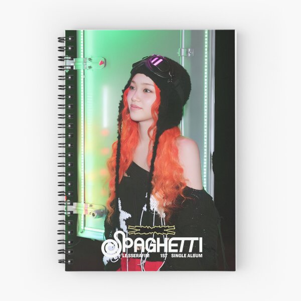 Artikelvorschau, LE SSERAFIM SPAGHETTI Chaewon Merch – Limitierte K‑Pop-Kleidung und Accessoires entworfen und verkauft von Valereekmerch.
