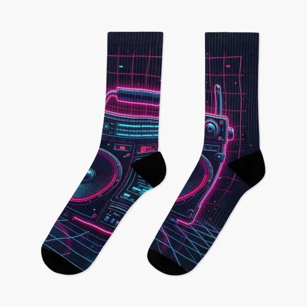 Artikelvorschau, Neon Boombox – Retro-Futurismus und Synthwave-Vibes entworfen und verkauft von LoomisDreams.