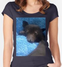 Baby Bat Cruz In Blau. Tailliertes Rundhals-Shirt