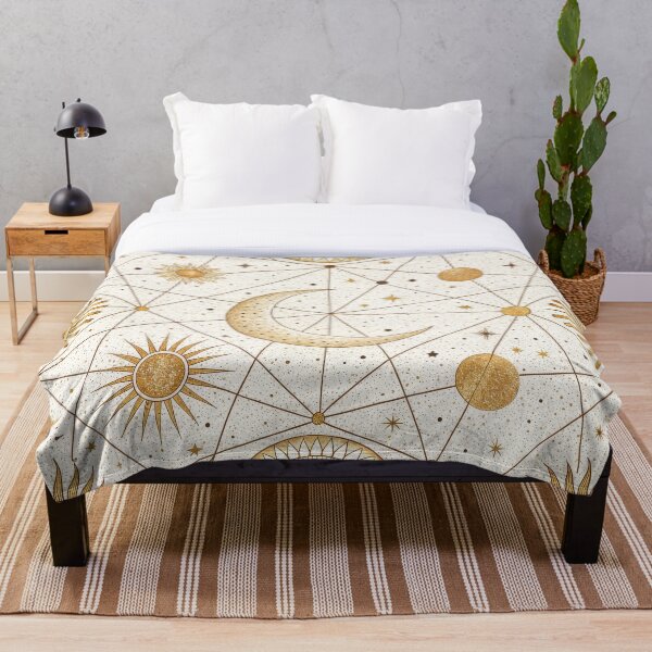 Artikelvorschau, Himmlisches Boho-Mond- und Sonnenmuster – Goldenes kosmisches Design mit Sternen entworfen und verkauft von NoctaHike.