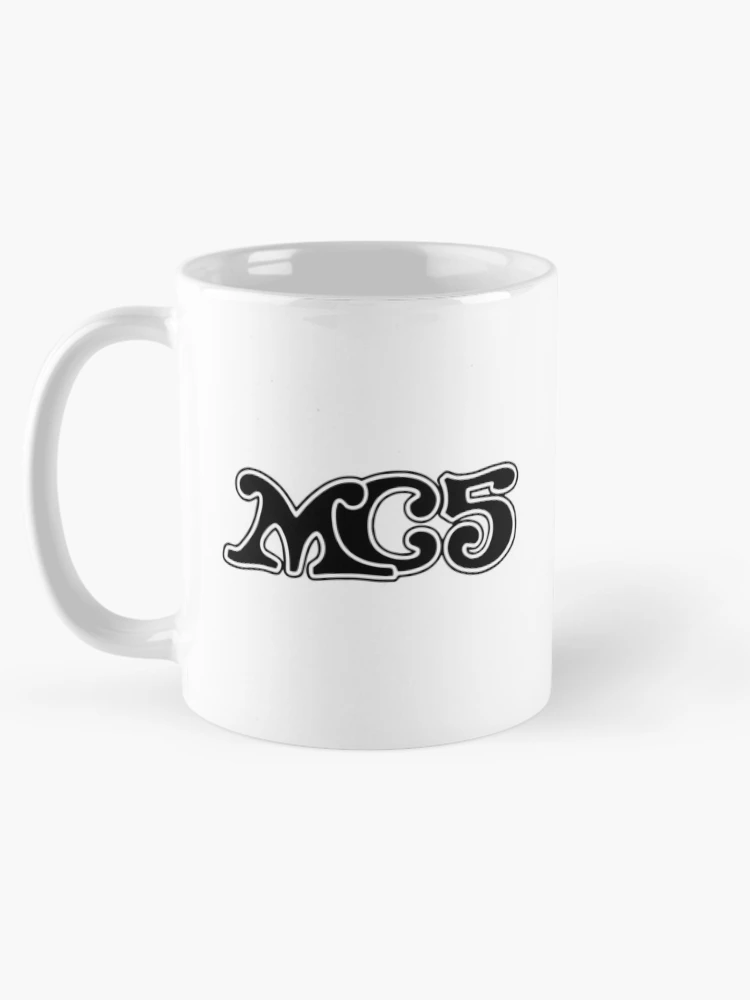 Imagen 5 de 6, Taza de café con la obra La banda MC5, diseñada y vendida por BrodieBouges.