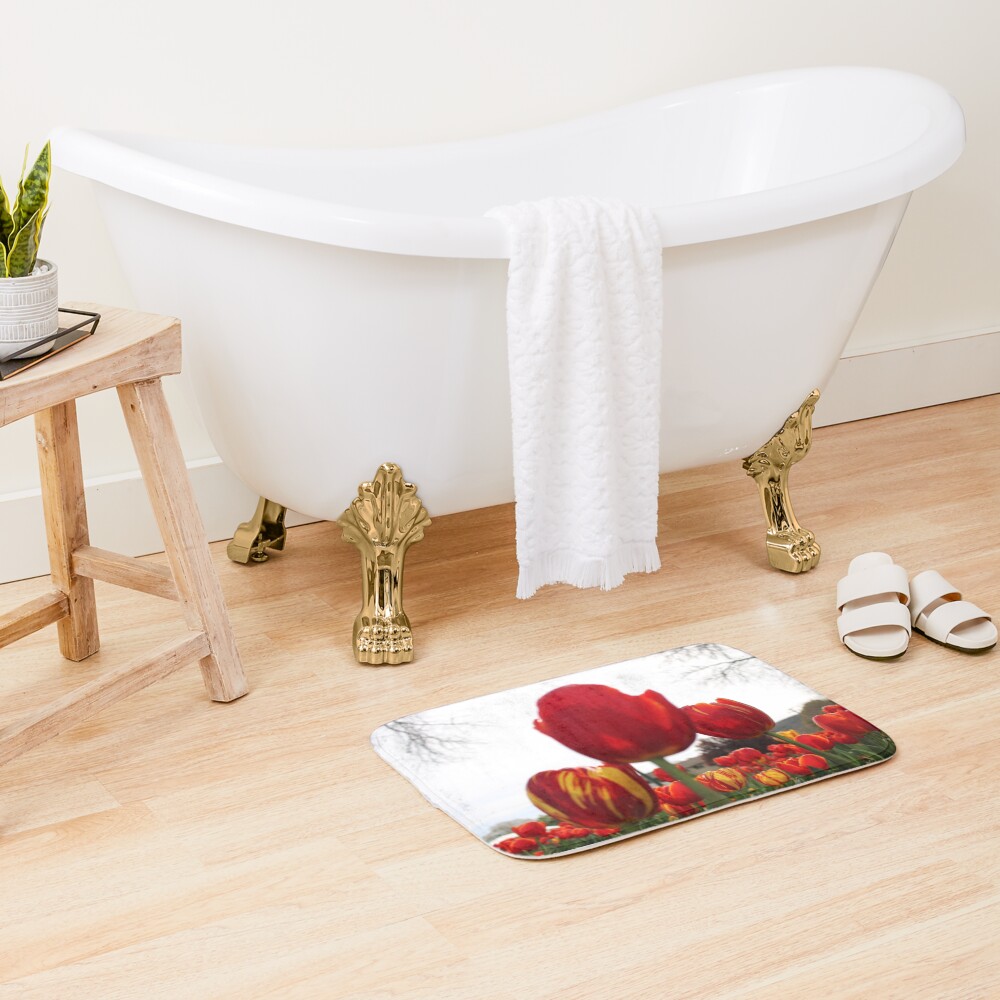 Aperçu de l'œuvre Tapis de bain créée et vendue par RREID84.