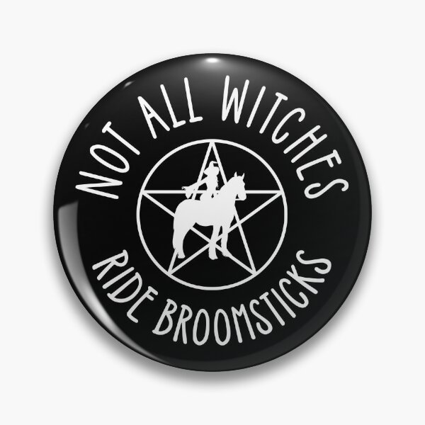 Artikelvorschau, Nicht alle Hexen reiten Besenstiel Reiter Cheeky Witch® entworfen und verkauft von cheekywitch.