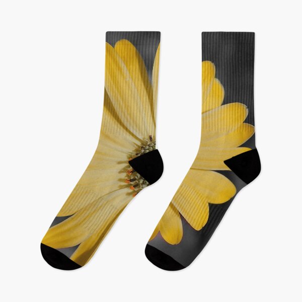 Item preview, A beautiful flower with yellow petals designed and sold by Production Art Manon Meilleur.