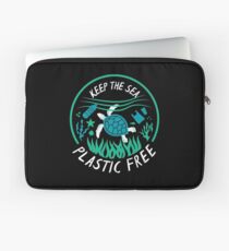 Nature Friend Shirt Laptop Sleeve