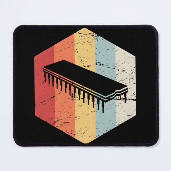 Artikelvorschau, Retro-Leiterplatte IC-Chip entworfen und verkauft von AaronCarey1.