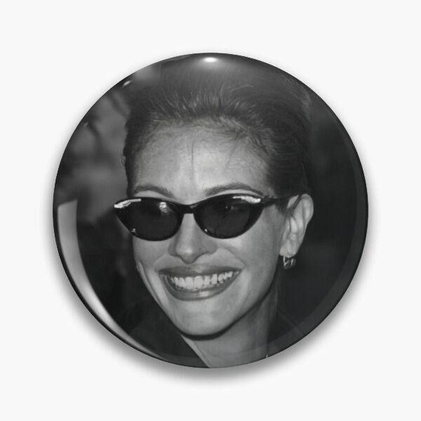 Artikelvorschau, Julia Roberts Sonnenbrille, schwarz-weiß entworfen und verkauft von ninetiestore.