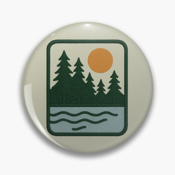 Artikelvorschau, Minimalistischer Waldaufnäher – Gesticktes Naturabzeichen-Design entworfen und verkauft von NoctaHike.