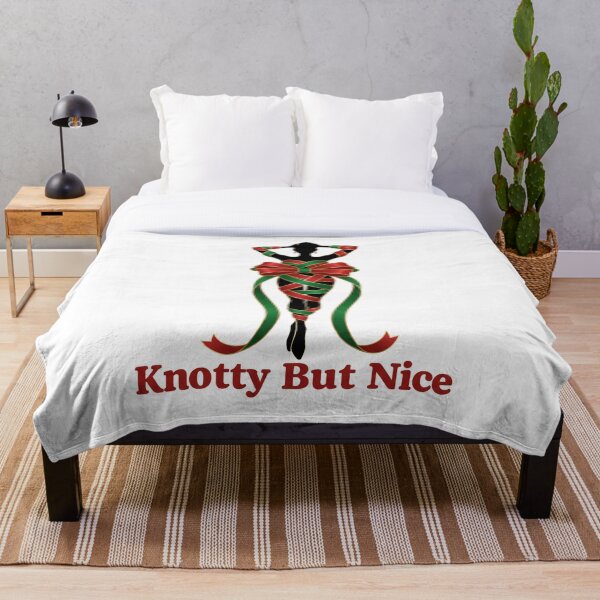 Aperçu de l'œuvre Knotty But Nice – Silhouette emballée comme un cadeau avec une touche festive créée et vendue par Cloud-Riders.