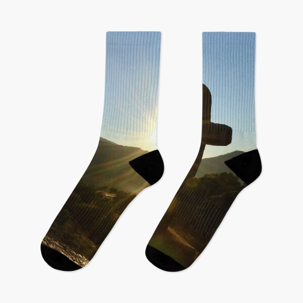 Artikelvorschau, Das Kreuz im Abendlicht – Symbol der Hoffnung / Swiss Artwork Photography entworfen und verkauft von Raphael Wolf.