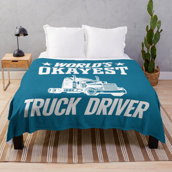 Artikelvorschau, Der okayste Lkw-Fahrer der Welt. Trucker-Zitat. Lkw-Fahrer entworfen und verkauft von DesignHouse07.