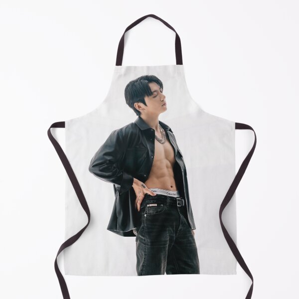 Artikelvorschau, Jungkook posiert in einem schwarzen Hemd entworfen und verkauft von loveiscosmic.