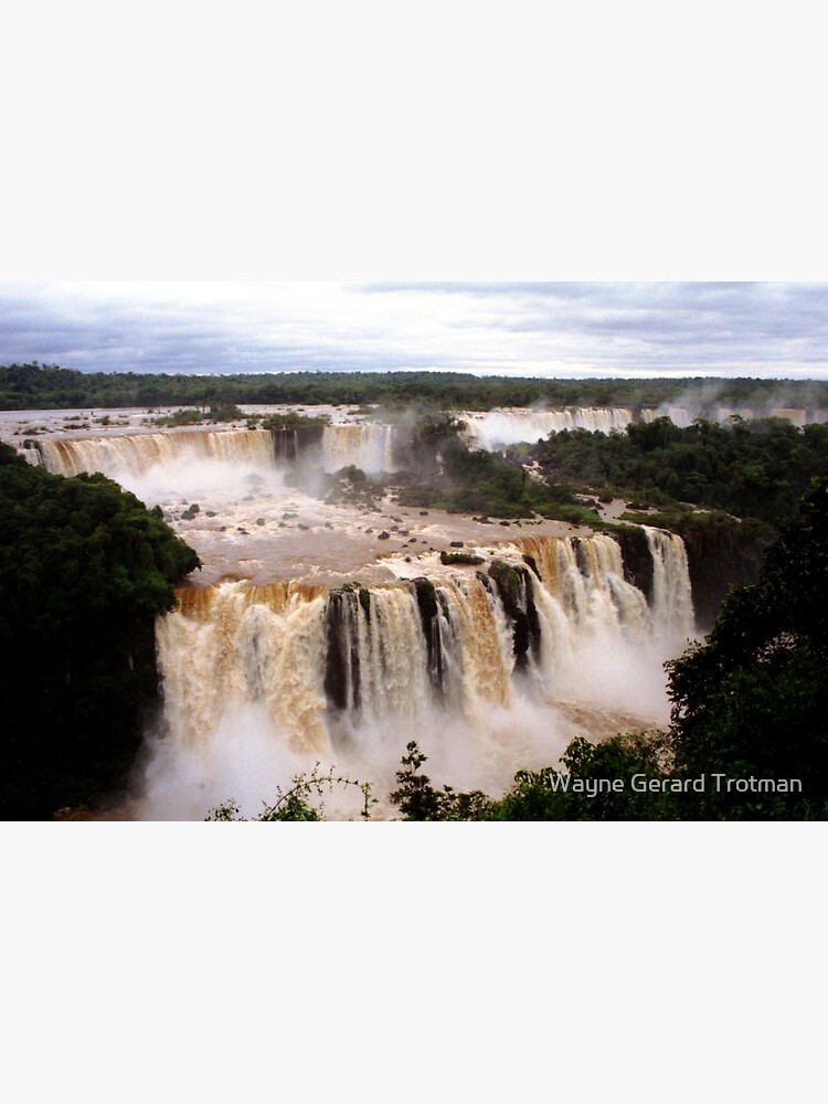 Iguazu Falls by redmoondragon