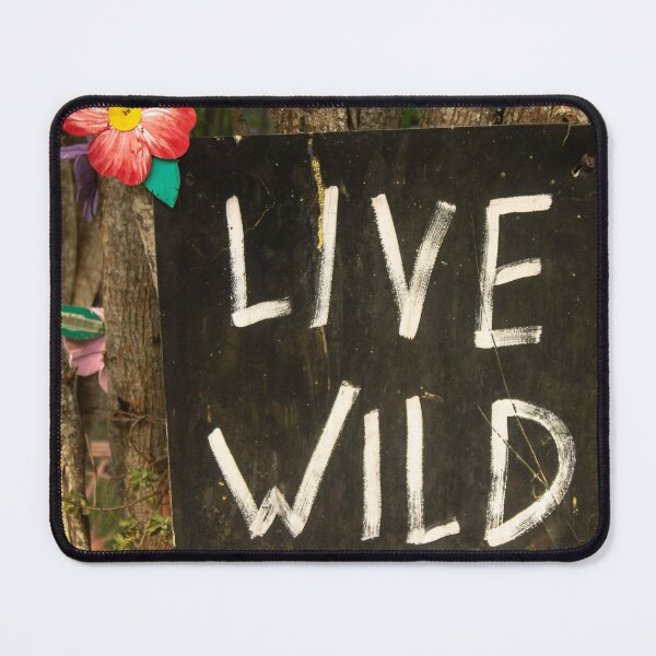 Item preview, live wild designed and sold by felipequeiroz.
