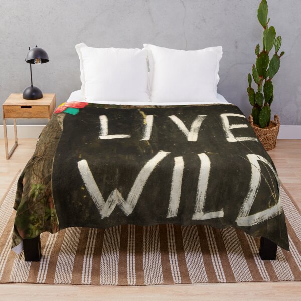 Item preview, live wild designed and sold by felipequeiroz.