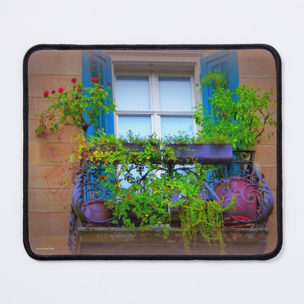 Artikelvorschau, Artsy Window entworfen und verkauft von Charmiene Maxwell-Batten.