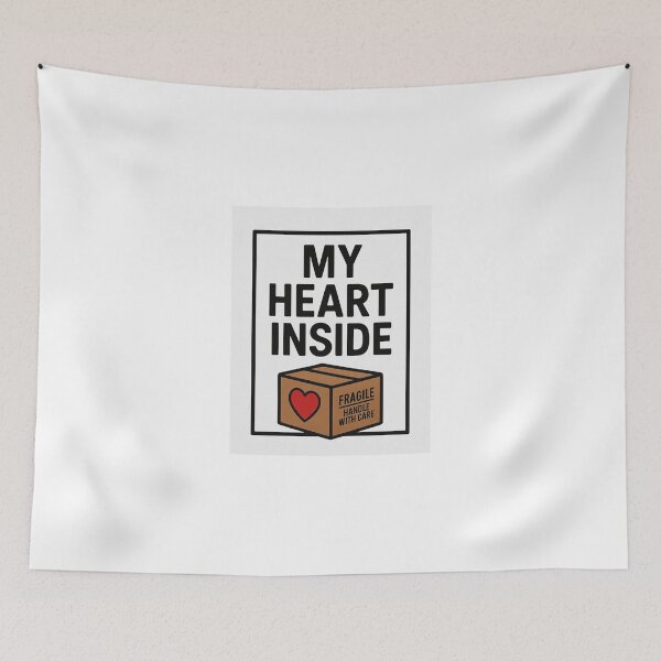 Aperçu de l'œuvre My Heart Inside – Fragile Handle With Care T-Shirt créée et vendue par johnExpress02.