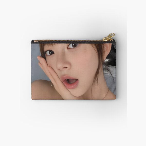 Artikelvorschau, Eunchae SPAGHETTI Merchandise | K-Pop Kleidung & Geschenke entworfen und verkauft von Valereekmerch.