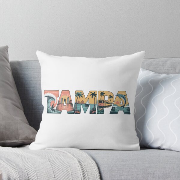 Artikelvorschau, TAMPA Scenic Letters – Wellen, Palmen & Skyline Retro-Kunst entworfen und verkauft von CircinusStore.