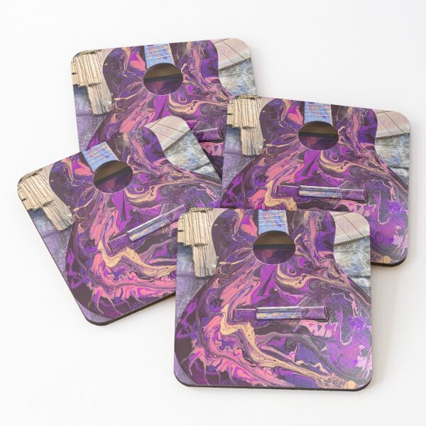 Artikelvorschau, Acryl-Pouring auf Gitarre entworfen und verkauft von Margaret Watkins.