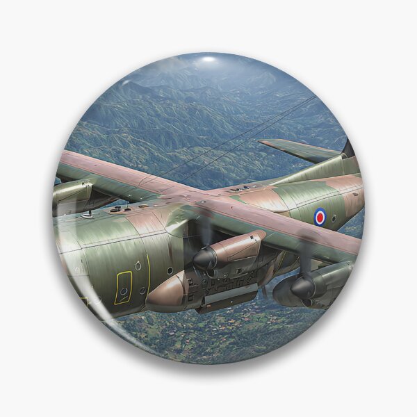 Artikelvorschau, Lockheed C130 Hercules über den Lake District entworfen und verkauft von Skyframe Aviation.