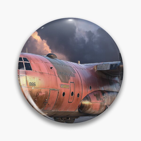 Artikelvorschau, C130 Hercules auf der Startbahn entworfen und verkauft von Skyframe Aviation.