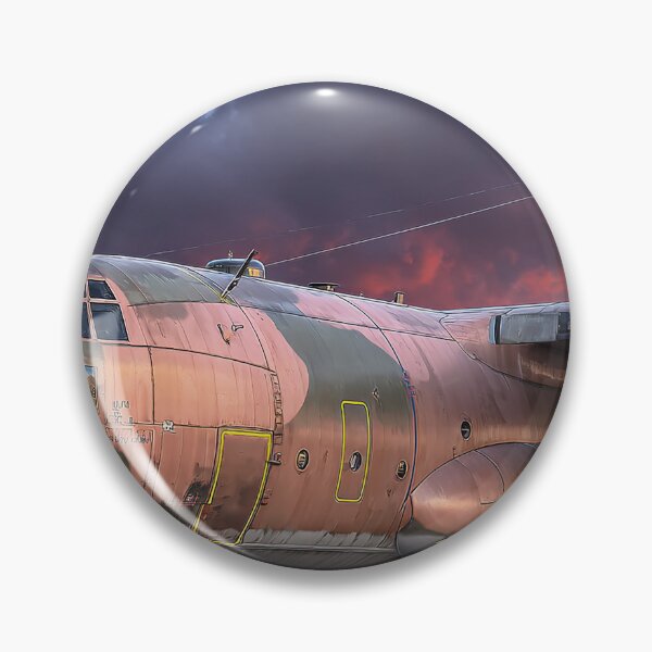 Artikelvorschau, Lockheed Hercules C130 auf der Startbahn entworfen und verkauft von Skyframe Aviation.