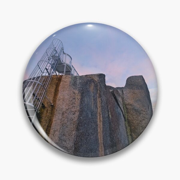 Artikelvorschau, Granite Skywalk in Castle Rock entworfen und verkauft von Alex Preiss.