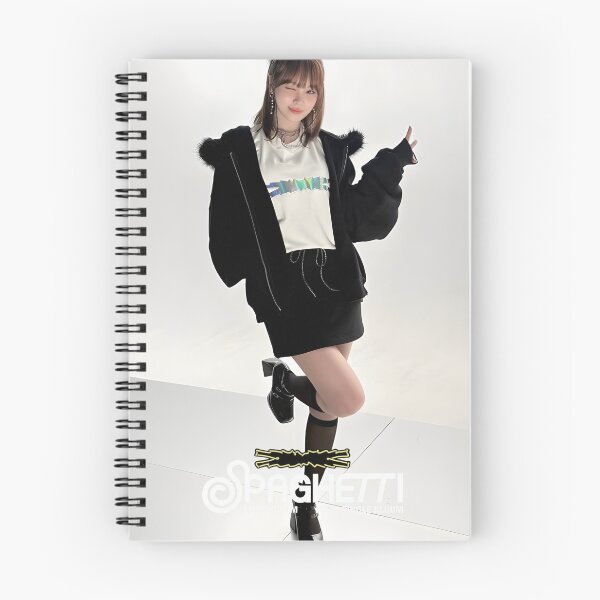 Artikelvorschau, Chaewon „SPAGHETTI“ Ära exklusiv | LE SSERAFIM Premium K-Pop Merch entworfen und verkauft von Valereekmerch.