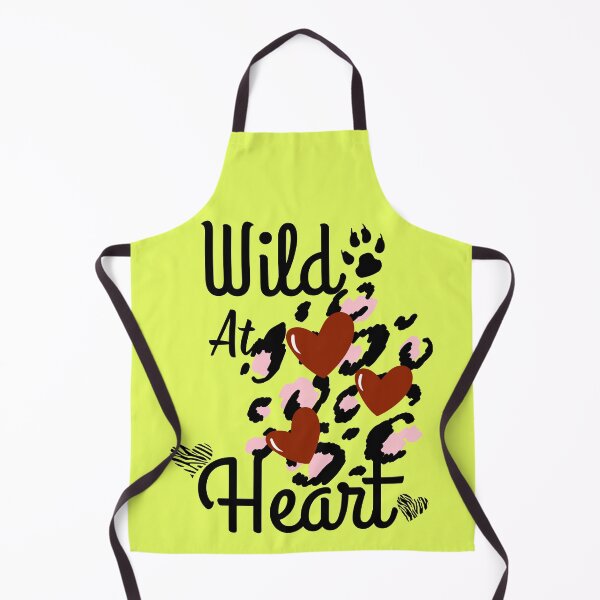 Artikelvorschau, Wild At Heart – Leopardenmuster, Herzen & Pfotenabdruck-Design entworfen und verkauft von Pink Space Studio.