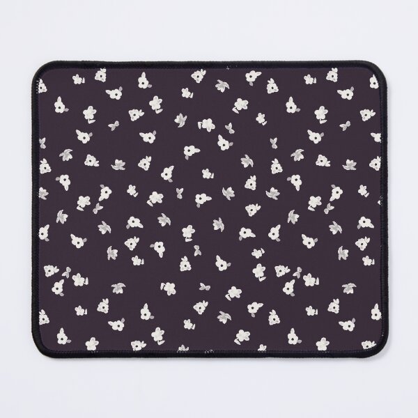 Item preview, Estampado floral gótico delicado - Blanco sobre negro desteñido designed and sold by AshDollCreations.