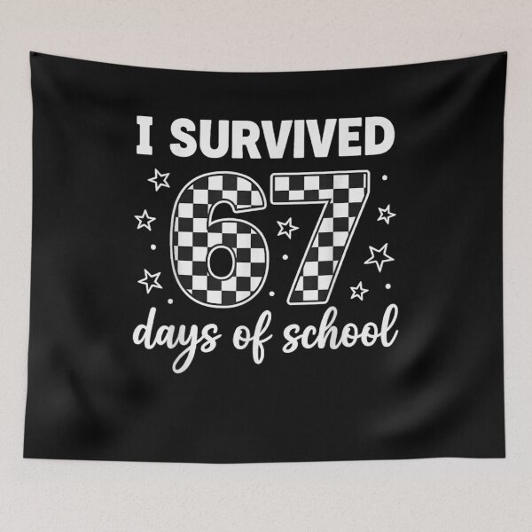 Item preview, Sobreviví 67 días de clases. Estudiantes y profesores celebran el día número 100. designed and sold by ArtFunDib.
