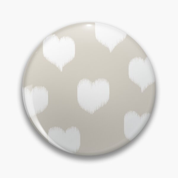 Artikelvorschau, Ikat-Herzen – Pearl auf Linen entworfen und verkauft von colorofmagic.
