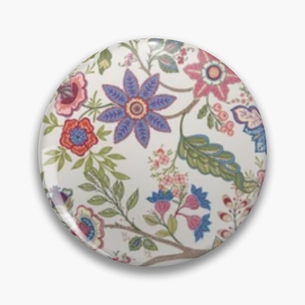 Artikelvorschau, Vintage-Tasse mit Blumenmuster | Keramiktasse im Cottagecore-Stil mit botanischem Motiv | Perfektes Geschenk entworfen und verkauft von MakersFolly.