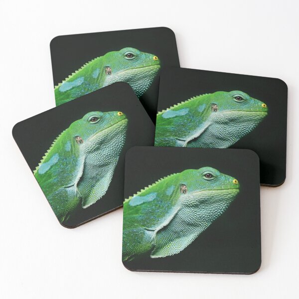 Item preview, Emerald Iguana in profile designed and sold by T. Kaiser.