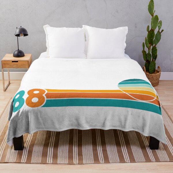 Artikelvorschau, Retro Sunset + Stripes 88 entworfen und verkauft von NataliePaskell.