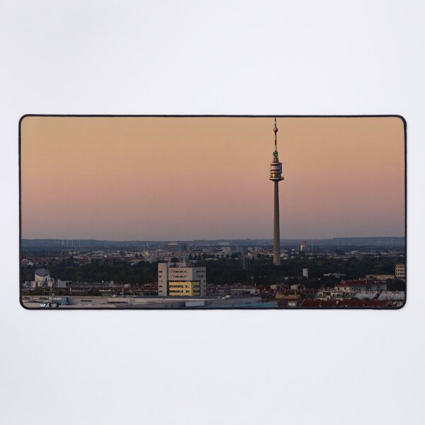 Artikelvorschau, Der Turm. Wien 2025 entworfen und verkauft von Jouko Lehto Photography.