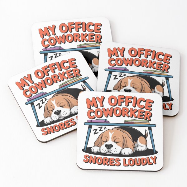 Artikelvorschau, Niedlicher Homeoffice-Hund schläft unter dem Schreibtisch – Lustiges Grafikdesign entworfen und verkauft von Tong4130.