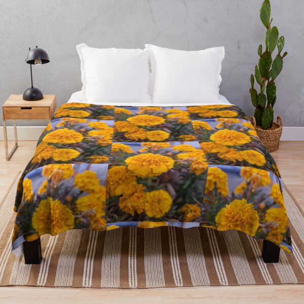 Item preview, Flores de oro designed and sold by Betsy Phillips.